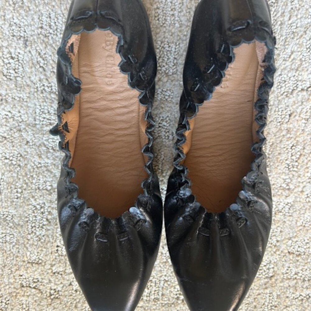 See By Chloe Jane Scalloped Leather Ballet Flats, size 8 (38)